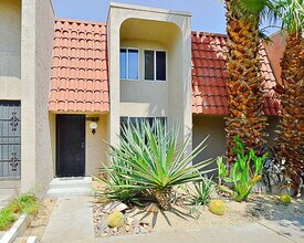 Building Photo - 2230 N Indian Canyon Dr