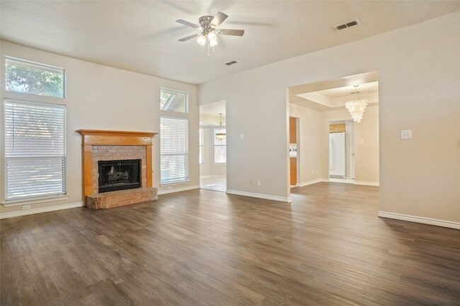 Building Photo - 1025 Westgrove Dr