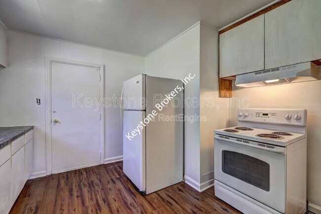 Building Photo - 3445 Doster Way