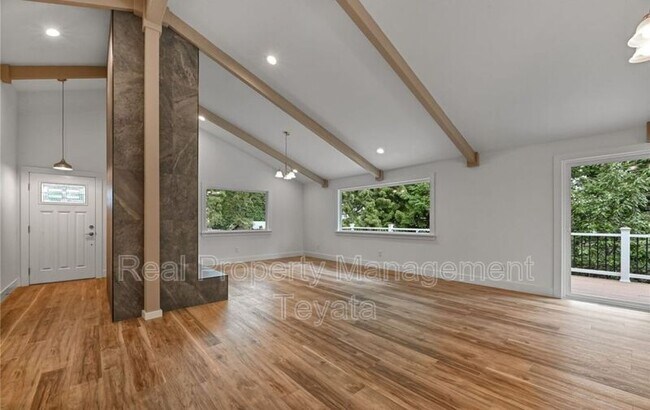 Foto del edificio - 2139 Sunrise St