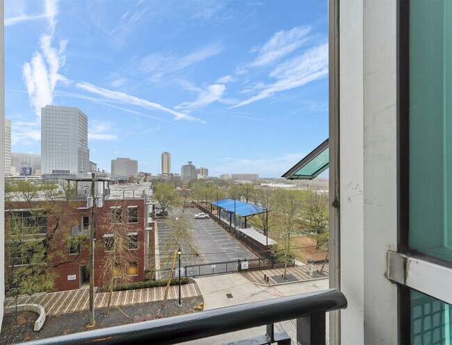 Foto del edificio - 2000 Bagby St