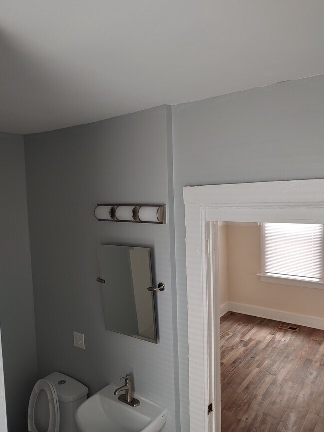 2224 N Holton St Unit 2224, Milwaukee, WI 53212 Apartments in Milwaukee, WI