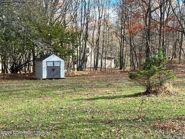 Foto del edificio - 180 Penn Forest Trail