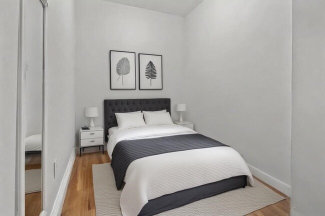 Foto del edificio - 319 W Fourth St