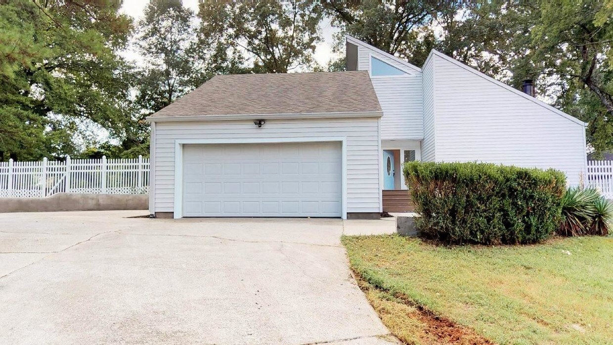 Foto principal - 1814 Water Mill Trail