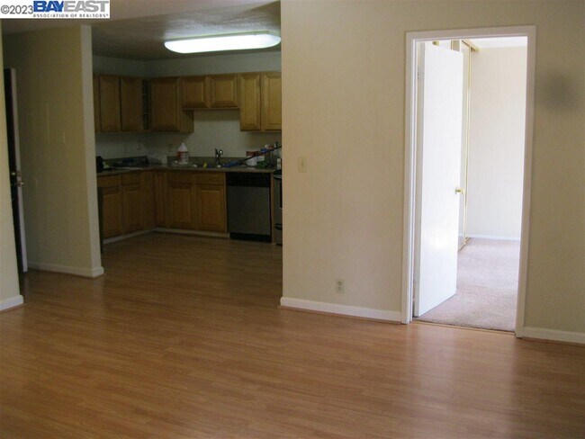 Foto del edificio - 16006 E 14th St