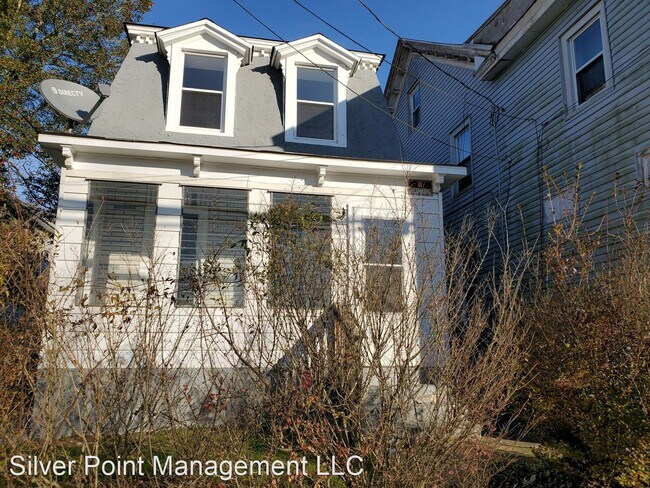 Building Photo - 3 br, 1 bath House - 83 South Ave