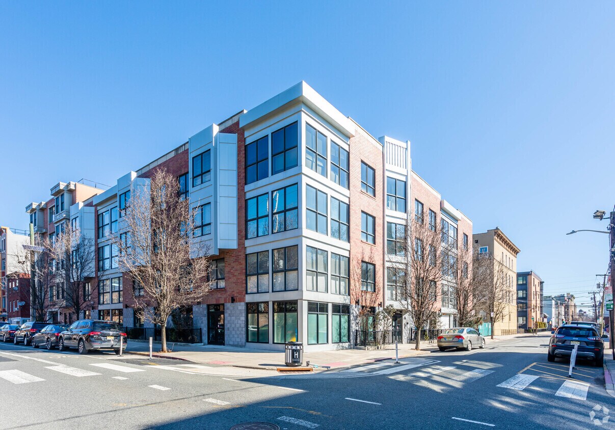 Foto principal - 501-507 Jackson St