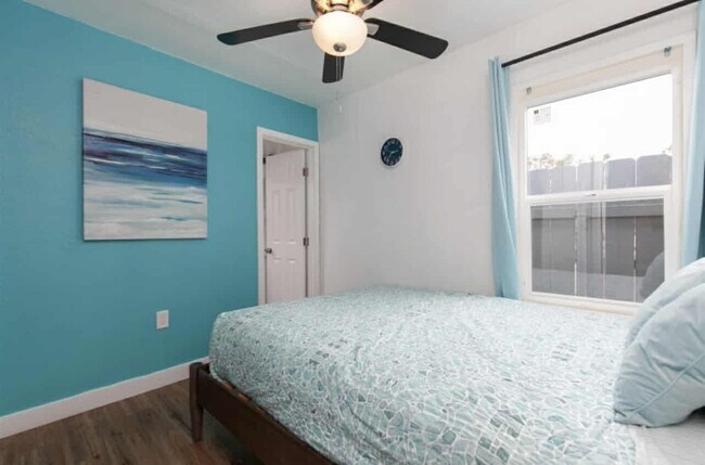 Foto del edificio - 3979 Ingraham St