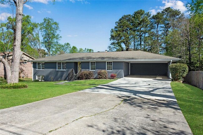 Building Photo - 3941 Forest Dr
