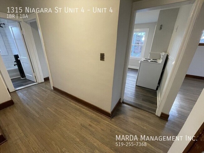 Photo du bâtiment - CHARMING 1 BED/1 BATH UNIT IN WALKERVILLE + HYDRO