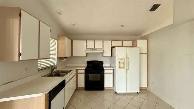 Foto del edificio - 3293 Brewster Dr