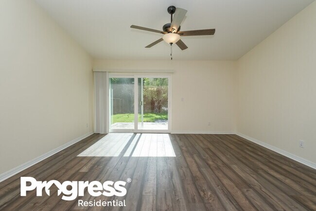 Foto del edificio - 1503 Crossridge Dr