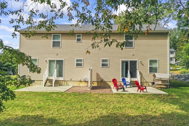 Foto del edificio - 48 Old Plank Rd