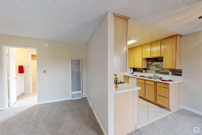 1BR, 1BA - 550 SF - Peppertree Apartments