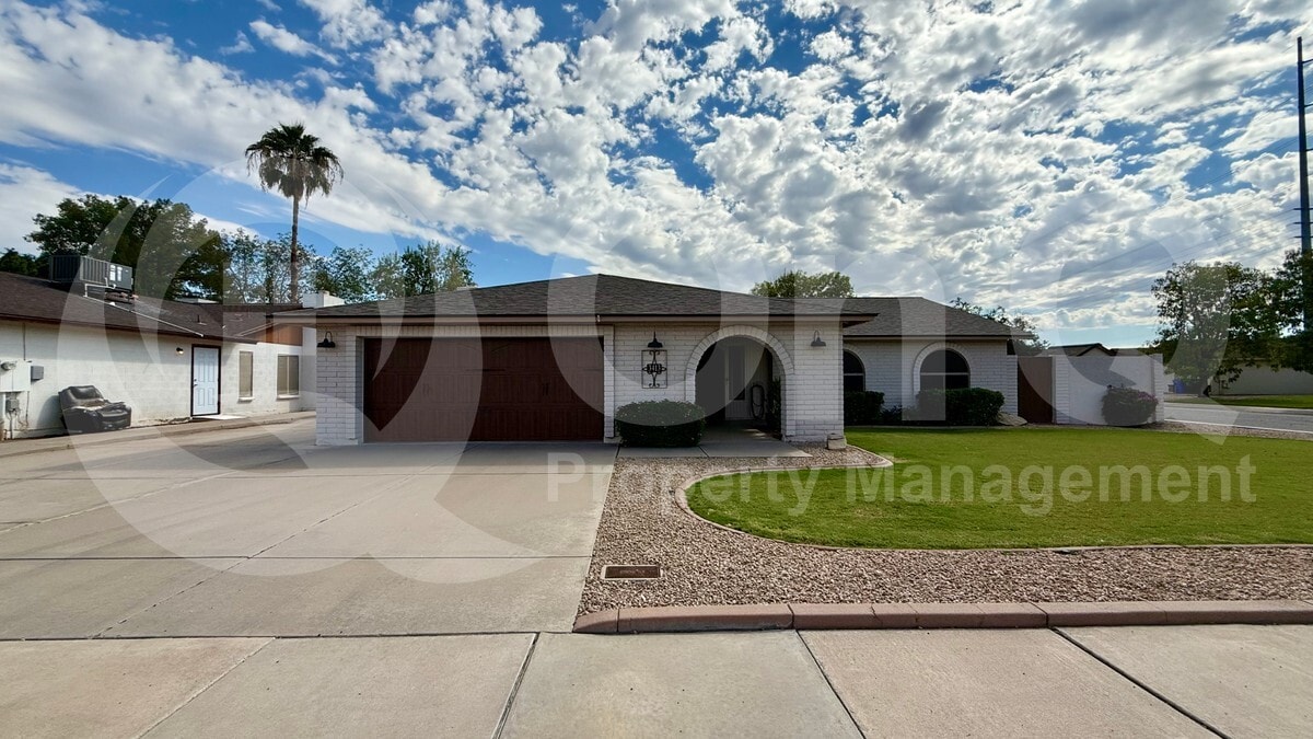 Foto principal - 3413 W Kristal Way