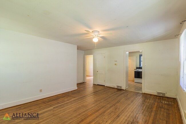 Foto del edificio - 901 Ratone St