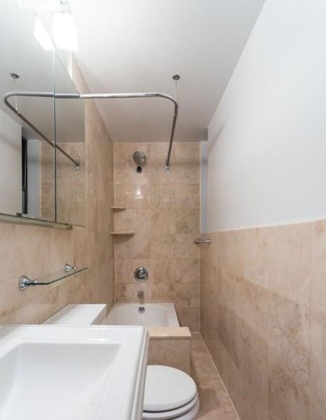 Building Photo - AMAZING 1 BR APARTMENT! WON’T LAST!! NO BR...