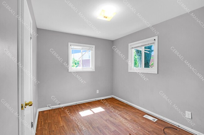 Building Photo - 3733 Beecher Rd