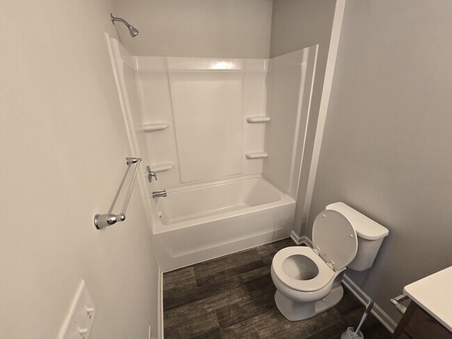 Foto del edificio - 8652 Kenyon Ct NE