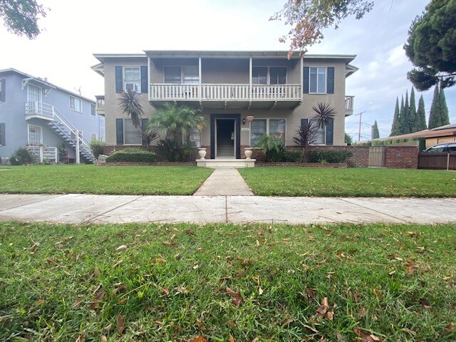 Building Photo - 4453 Linden Ave