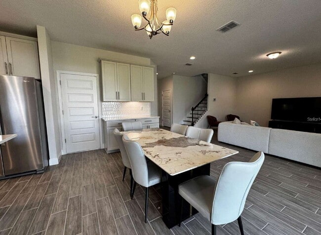 Foto del edificio - Modern Living in Winter Garden – 4 Bedrooms with Smart Layout