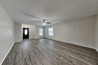 Building Photo - 15623 Ashbournne Springs Ln