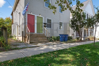 Building Photo - 2080 W 33rd St