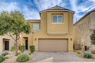 Building Photo - 19 Moon Ranch Ave