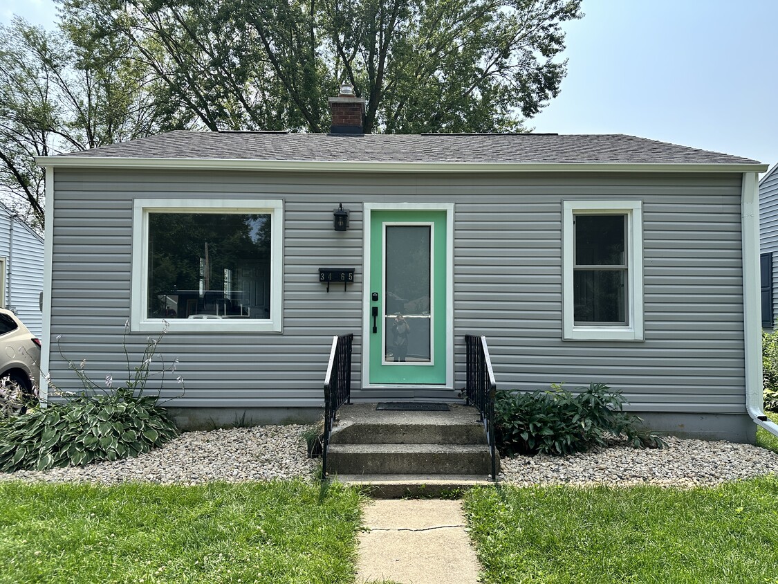 Primary Photo - 3465 Hargrove St