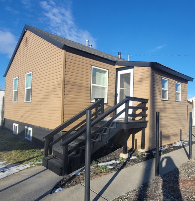 Foto del edificio - 308 Moore Ln