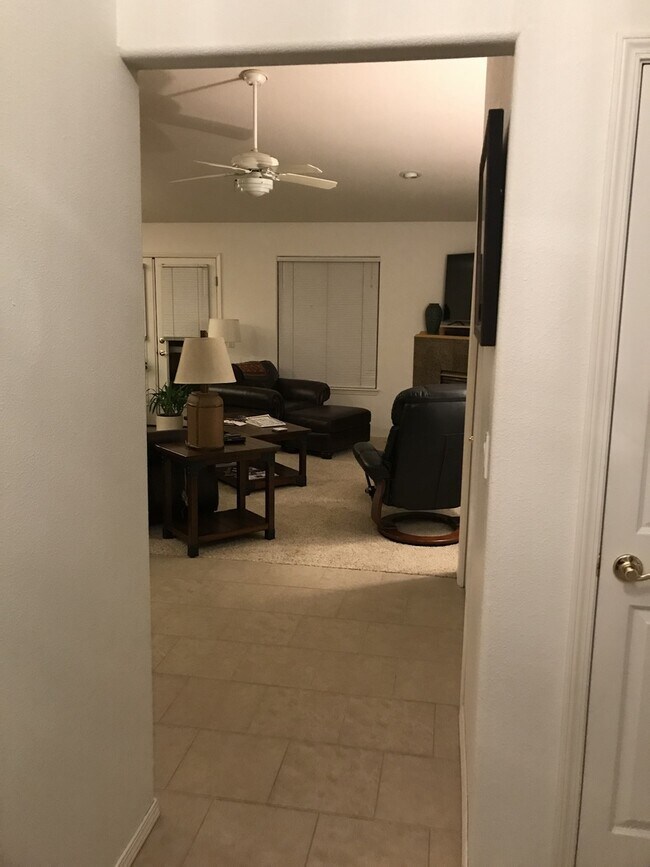 Building Photo - 8419/8421 NE 56th Street