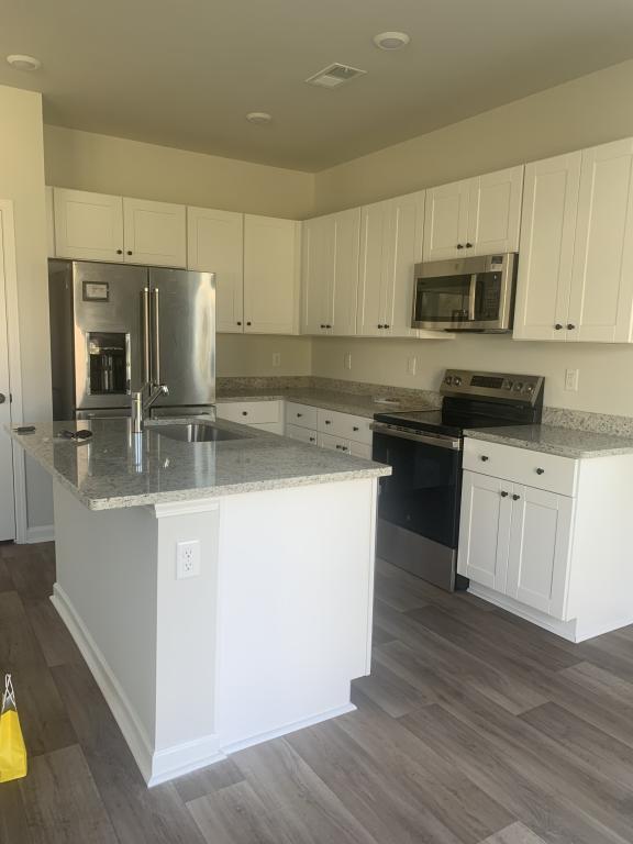 Foto del edificio - 601 Southwind Way