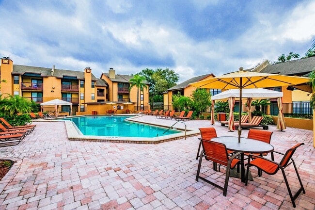 Building Photo - Waterstone at Carrollwood