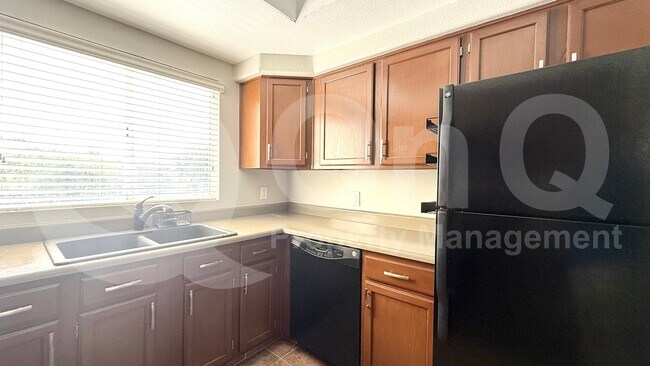 Foto del edificio - 1825 W Ray Rd