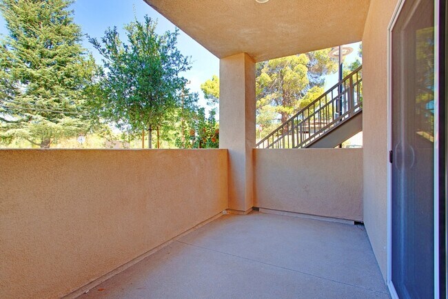 Foto del edificio - LUXURY 2 BEDROOM, 2 BATH