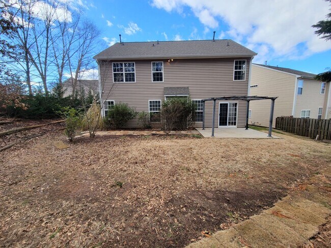 Foto del edificio - 4 Bedroom, 2.5 Bath Home Available in Hammett Grove Neighborhood