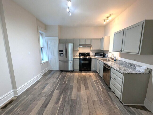 Foto del edificio - Sunshine on Shaw!