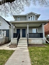Building Photo - 6 Lapp St