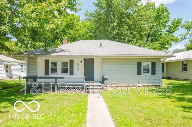 Building Photo - 2116 N Rosewood Ave