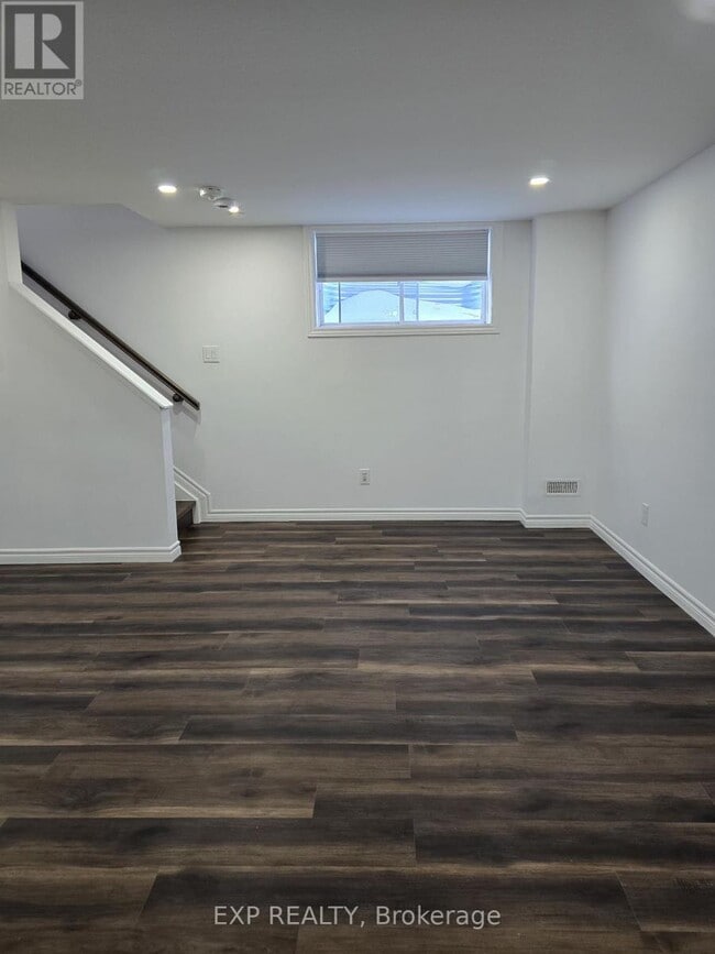 Building Photo - 511- B PARADE DRIVE