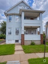 Building Photo - 28 Rossiter Ave