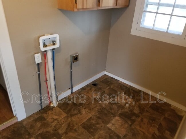 Building Photo - 5705 TN-104