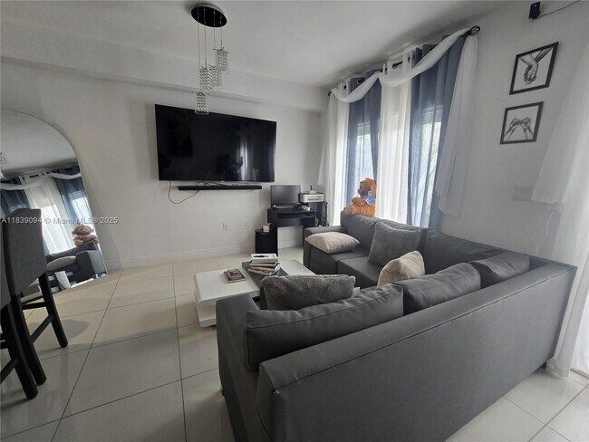 Foto del edificio - 14437 SW 260th St