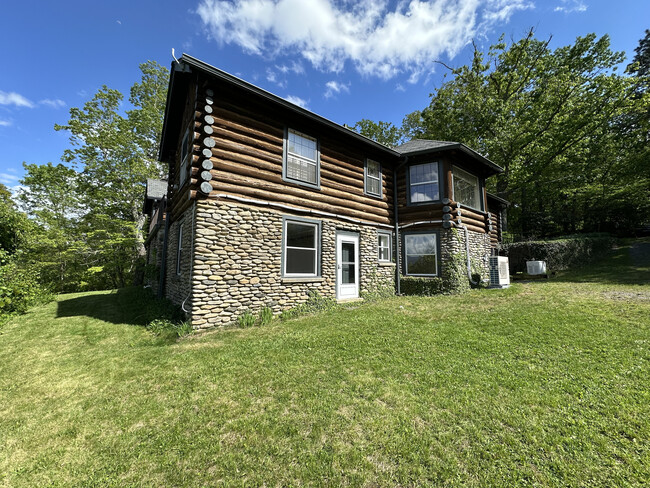 Building Photo - 1 Briar Branch Rd