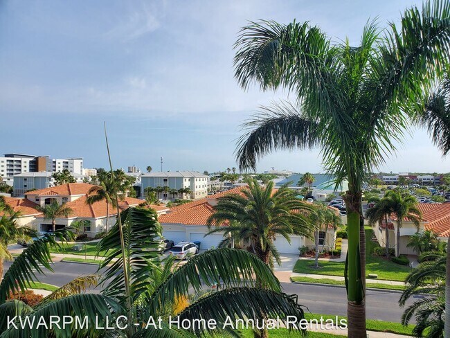 Foto del edificio - 3 br, 2 bath House - 551 Casa Bella Dr #403