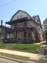 Building Photo - 1115 Main St