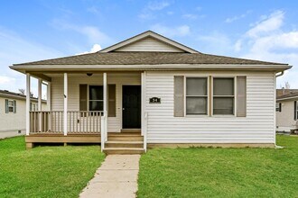 Building Photo - 34 Waterman Ave