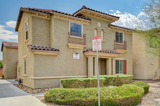 Building Photo - Southern Terrace Single Family Home