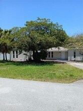 Building Photo - 17131 SW 85th Ave
